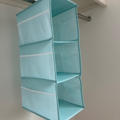 吊り下げ収納の画像