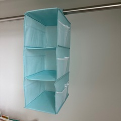 吊り下げ収納の画像
