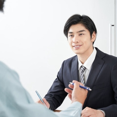 ▼正社員：営業と管理（見習い）▼ ★年間休日１２６日！！ プライベートも満喫できちゃう♪ ★福利厚生が充実！研修旅行も！？ ★営業と管理どっちも味わえる◎の画像