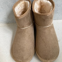 【ほぼ新品】フェイクムートンブーツ S〜M woman's