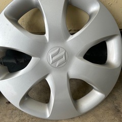 スズキ13インチホイールキャップの画像