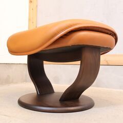 karimoku(カリモク家具)の本革 リクライニングチェア&オットマンです。シンプルでオーソドックスなフォルムのレザー 1Pソファーはシアタールームなどにもおススメ♪の画像