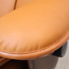 karimoku(カリモク家具)の本革 リクライニングチェア&オットマンです。シンプルでオーソドックスなフォルムのレザー 1Pソファーはシアタールームなどにもおススメ♪の画像