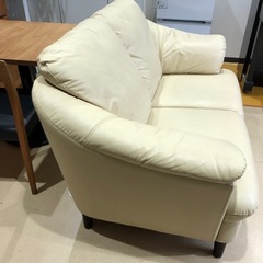 商談中　2人掛けソファー　　　　ベージュ の画像