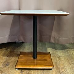 家具 生活家具 カリモク60　カフェテーブル　ホワイト×ブラウンの画像