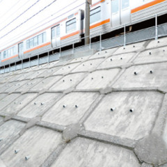 ▼正社員：土木作業員▼ ★驚異の離職率０％！居心地の良さ抜群で一度入ったらやめたくなくなっちゃう◎の画像