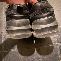 GU✨SNS人気✨完売✨ボリュームソールスニーカー✨の画像