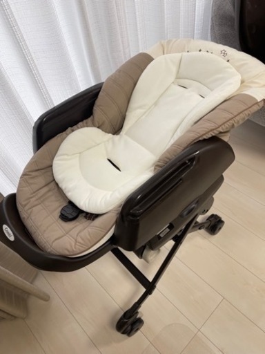 【美品】コンビネムリラオートスイング【電動ハイローチェア】