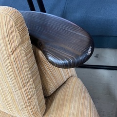 Y2501-035 アサヒ 3人掛けソファ 楕円 キズ 汚れありの画像