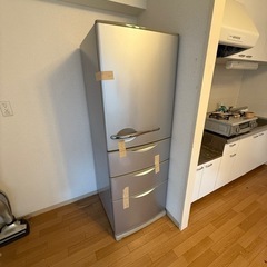 冷蔵庫　あげます。さいたま市北区