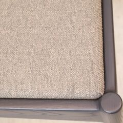 デンマーク家具デザインに着想を得た家具ブランド”MILE STONE(マイルストーン)”のtype.1ダイニングチェアです。北欧家具らしいシンプルなデザインの中に計算し尽くされた機能美の木製椅子。の画像