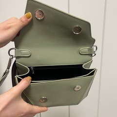 値下げハンドバッグの画像