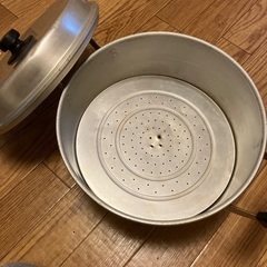 中華鍋と蒸し器鍋