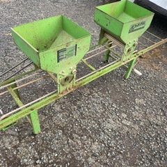 クボタ　ばらまき機の画像
