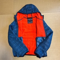 値下しました　TOMMY HILFIGER フード付きキルティングジャケットの画像