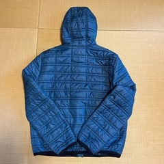 値下しました　TOMMY HILFIGER フード付きキルティングジャケットの画像