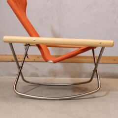50年経った今も愛され続けている、新居 猛デザインのニーチェアーエックス ロッキング(NY CHAIR X Rocking)です。折り畳みも可能でゆったりとした座り心地はラウンジチェアーとしても♪の画像