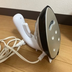 コンパクトスチーマー&アイロン　GC-J16-WHの画像