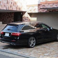 検査8年4月E220d AVG スポーツ ディーゼルターボ/レザーPKG/ブルメスター/12.3インチナビ/Apple Car Play/360度カメラ/レーダーセーフティPKGの画像