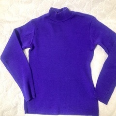 「A LAVEUGLETTE」メッセージ:パープル系ハイネック長...