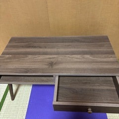 【決まりました】一人暮らしに最適！ローテーブルの画像