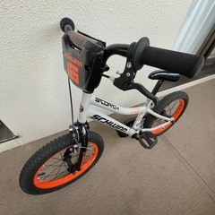 SCHWINN 
16インチ自転車   