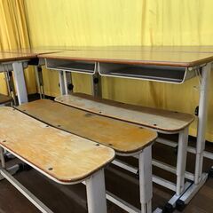 学習塾2人掛け机×1＋椅子×1（1組価格￥900）の画像