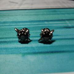 ピアス