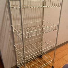 キャスター付きラックの画像