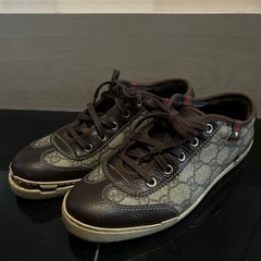 GUCCIスニーカーの画像