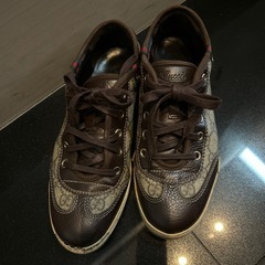 GUCCIスニーカーの画像
