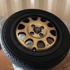 車のパーツ タイヤ、ホイール