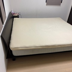 ベッドの画像