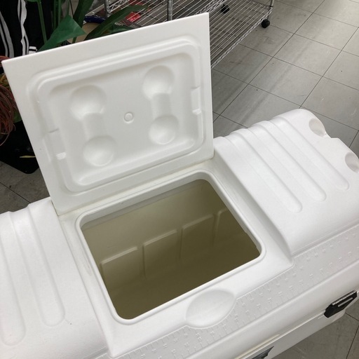 IgLOO MAXCOLD 156Lクーラーボックス