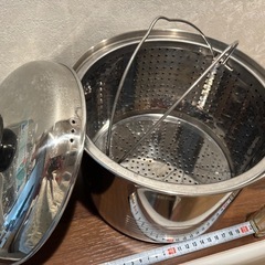 大型のパスタ鍋の画像