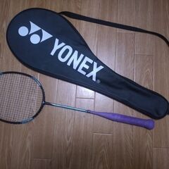 【お話し中】バドミントンラケット＆ハードケース ヨネックス アー...