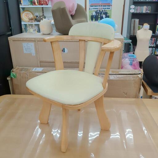 ダイニングチェア☆レザー＆ウッド☆ヤケ・小傷・小さい破れ、格安販売、在庫2脚【浜村鹿野温泉ICから3分 買取本舗 宮本リサイクル 営業時間9～19時 定休日水曜のみ←連絡できませんm(_ _)m】