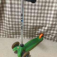 ミニマイクロ　キックボード