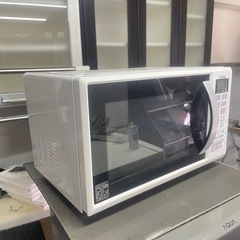 東芝 オーブン電子レンジ/ウォーターオーブン(ホワイト) ER-YR16-Wの画像