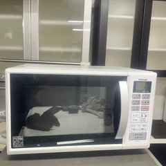 東芝 オーブン電子レンジ/ウォーターオーブン(ホワイト) ER-YR16-Wの画像