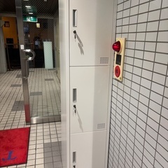 スチールロッカー