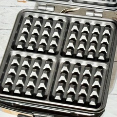 クイジナート 4枚焼きワッフルメーカー WAF-100JBS