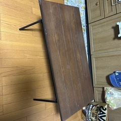 テーブル