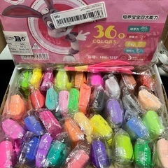 未使用⭐︎軽量粘土36色⭐︎お子様の工作にいかがでしょうか？