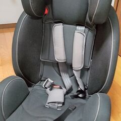 Joie Valiantチャイルドシート