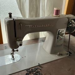 引き取り限定　アンティーク　インテリアなどに　MITSUBISHI 三菱 HA2 SEWING MACHINE