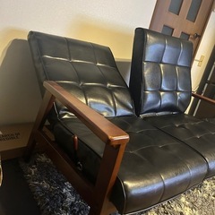 東京インテリア 定価3万円ほどでした！早い者勝ちですソファ 2人用 お値下げも可能です(常識の範囲でお願いします)の画像