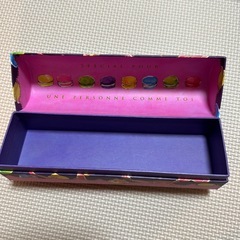 ディズニー等お菓子空箱☆缶と紙製凹み傷ありの画像