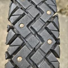 スパイクタイヤ  バイク用  2.75-14  1本の画像