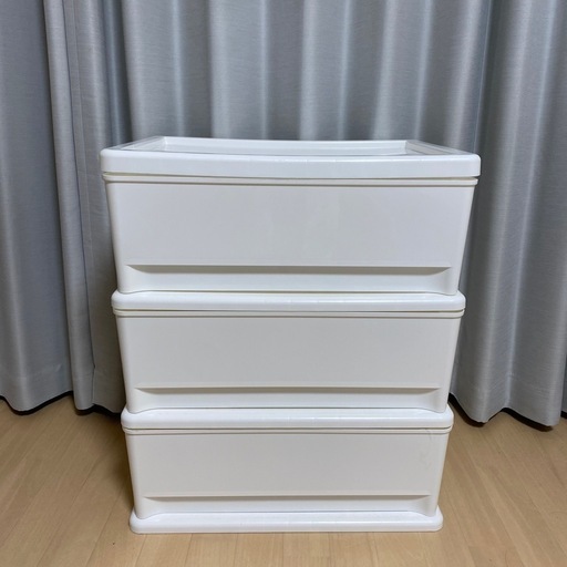 プラスチック衣類収納ボックス×2